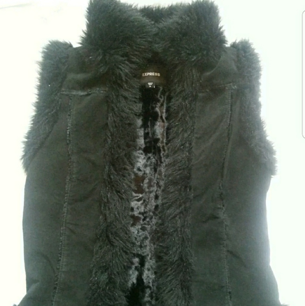 Express suede and fox fur small vest bnwt
